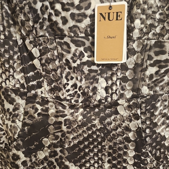 Nue by Shani One Shoulder Animal Print Dress - Picture 9 of 11